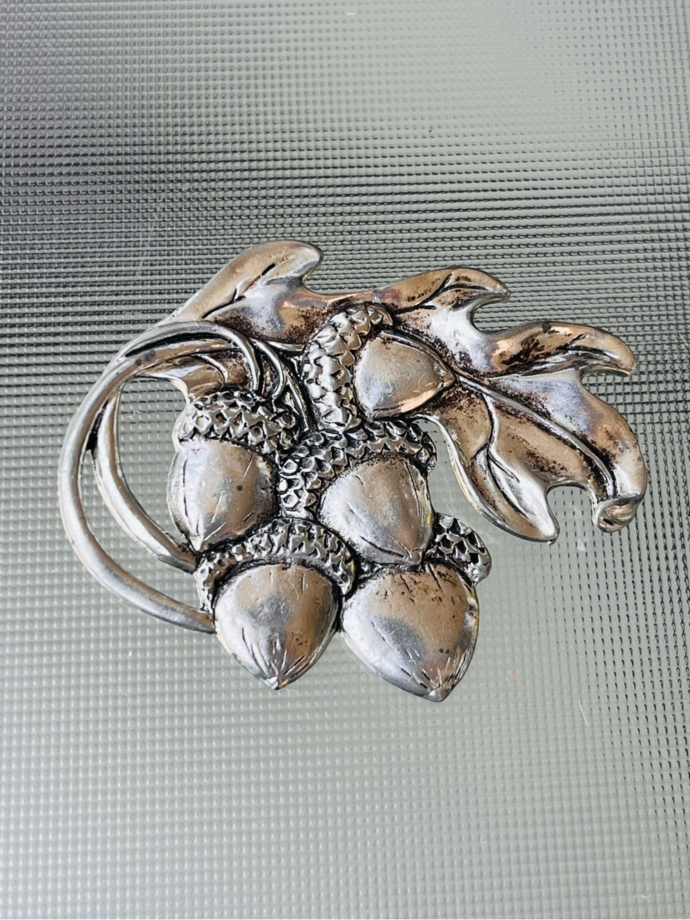 Vintage Seagull Pewter Canada Acorn & Oak Leaf Brooch Pin